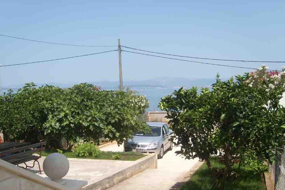 Apartments And Rooms By The Sea Sutivan, Brac - 2943 Exterior foto
